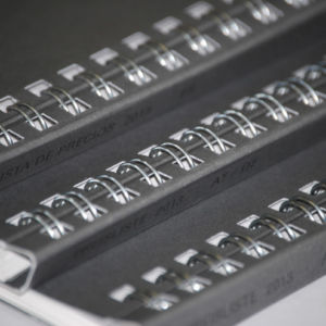 Halbverdeckte Wire-O-Bindung Halbverdeckte Wire-O-Bindung eingehängt auf U1